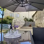 Du Rossignol A 5 Minutes Du Chateau De La Citardiere Et A 14 Minutes Du Chateau De Bourneau * Mervent