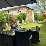 Du Rossignol A 5 Minutes Du Chateau De La Citardiere Et A 14 Minutes Du Chateau De Bourneau