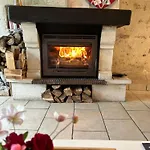 Du Rossignol A 5 Minutes Du Chateau De La Citardiere Et A 14 Minutes Du Chateau De Bourneau *