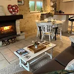 Du Rossignol A 5 Minutes Du Chateau De La Citardiere Et A 14 Minutes Du Chateau De Bourneau * Mervent