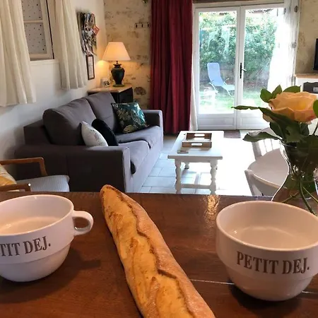 Holiday home Du Rossignol Entre Et Foret