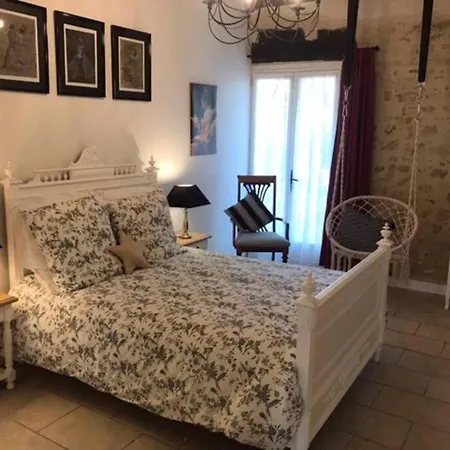 Du Rossignol Entre Et Foret Holiday home Mervent