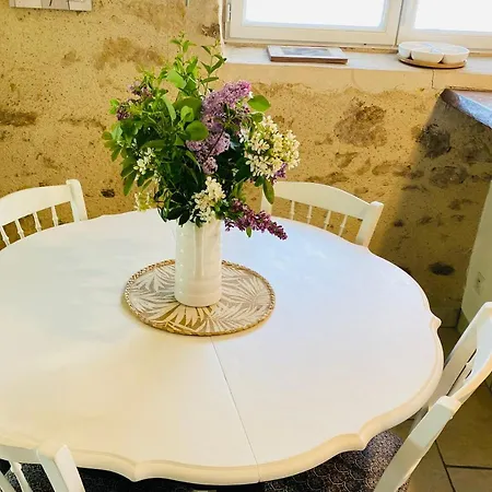Holiday home Du Rossignol Entre Et Foret Mervent