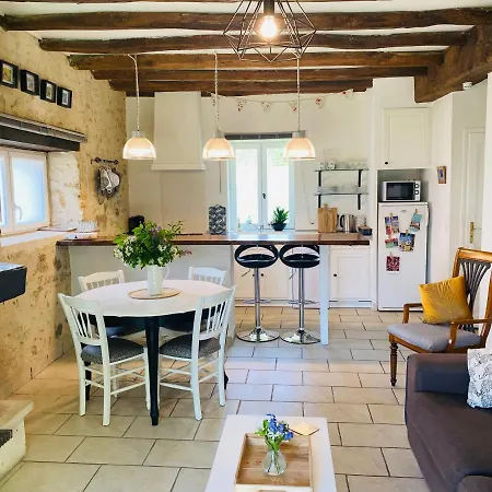 Hébergement de vacances Du Rossignol Entre Et Forêt *