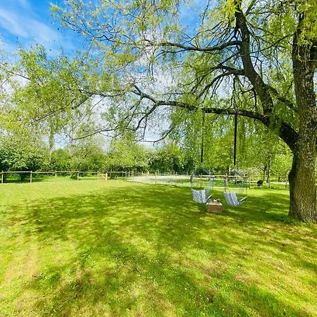 بيت للعطل Du Rossignol A 5 Minutes Du Chateau De La Citardiere Et A 14 Minutes Du Chateau De Bourneau Mervent