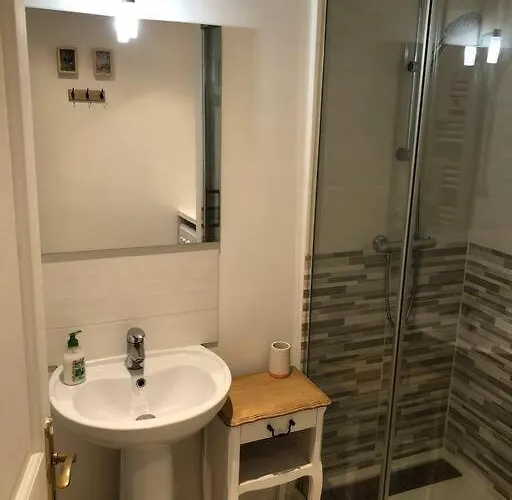 Du Rossignol A 5 Minutes Du Chateau De La Citardiere Et A 14 Minutes Du Chateau De Bourneau