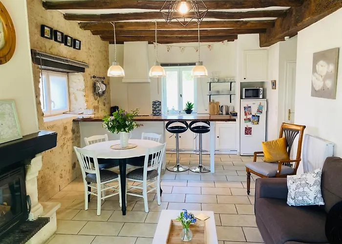 Дом отдыха Du Rossignol A 5 Minutes Du Chateau De La Citardiere Et A 14 Minutes Du Chateau De Bourneau *