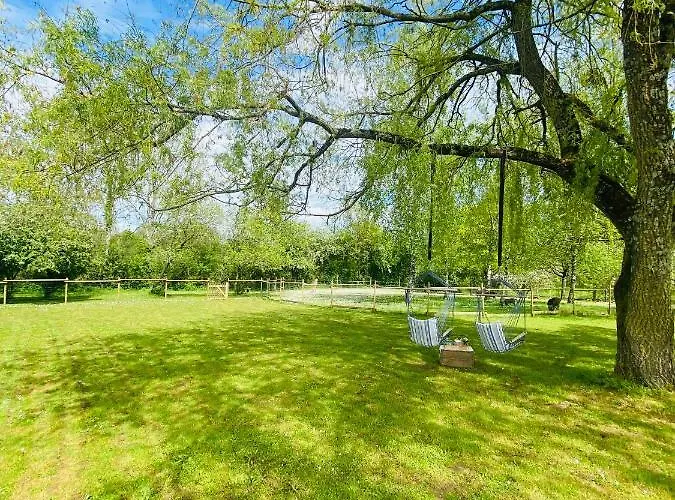 Дом отдыха Du Rossignol A 5 Minutes Du Chateau De La Citardiere Et A 14 Minutes Du Chateau De Bourneau Mervent