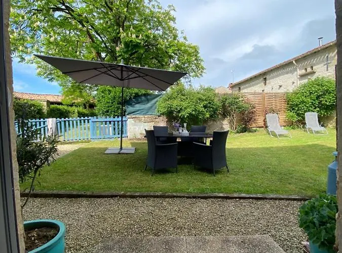 Feriehus Du Rossignol A 5 Minutes Du Chateau De La Citardiere Et A 14 Minutes Du Chateau De Bourneau Mervent