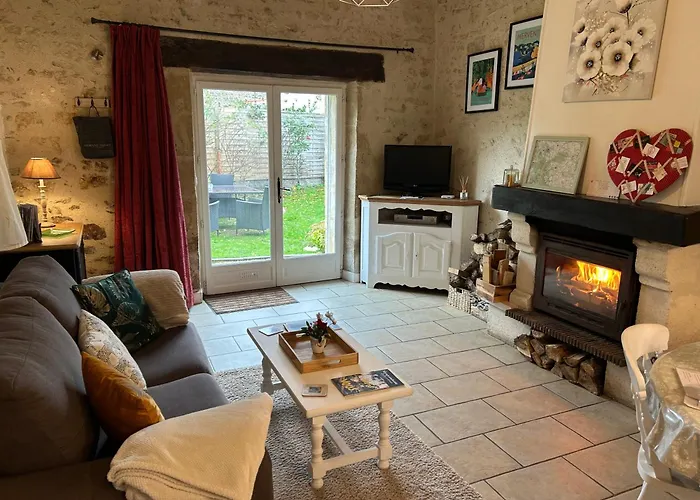 Du Rossignol A 5 Minutes Du Chateau De La Citardiere Et A 14 Minutes Du Chateau De Bourneau