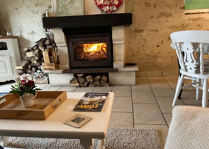 Du Rossignol A 5 Minutes Du Chateau De La Citardiere Et A 14 Minutes Du Chateau De Bourneau Feriehus