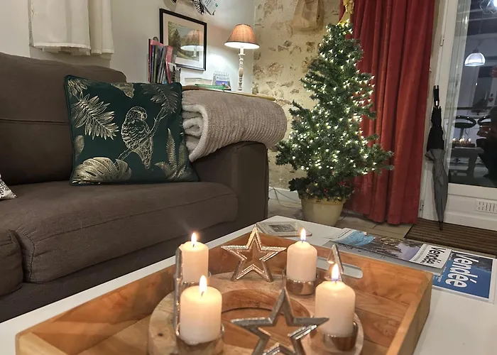 Du Rossignol A 5 Minutes Du Chateau De La Citardiere Et A 14 Minutes Du Chateau De Bourneau Feriehus